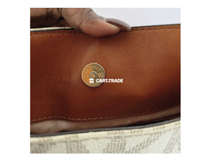 Pre-Owned Michael Kors Hamilton Bag – Chic Beige & Khaki Leather - 5