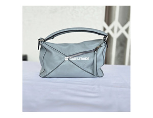 Pre-Owned LOEWE Puzzle Bag – Medium Size in Light Greyish-Blue - 5