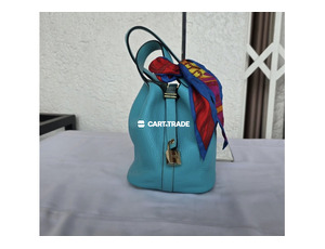 Pre-Owned Vibrant Turquoise Leather Tote Bag - 2