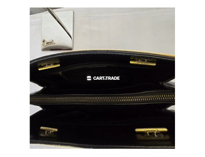 Pre-Owned CHANEL Beige & Black Shoulder Bag with Chain Strap - 4