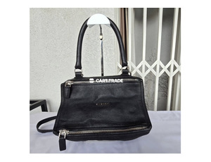 Pre-Owned Givenchy Textured Leather Handbag - 2