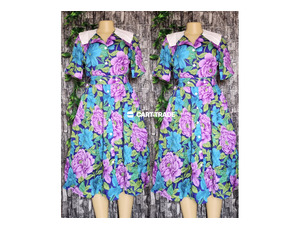 Floral Button-Down Dress with White Collar (Sizes S/M)