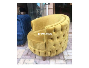 ARM CHAIR