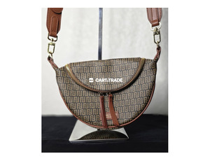 Pre-Owned Pierre Cardin Crossbody Bag