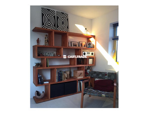 Asymmetric shelves