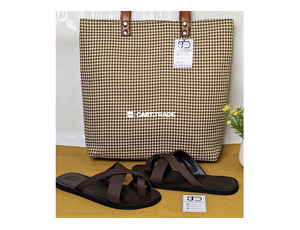 Chic & Versatile: Elegant Tote Bag & Stylish Sandals Set