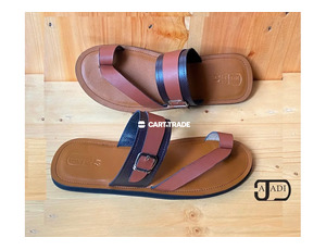Sleek Buckled Sandals for Effortless Sophistication