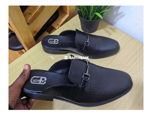Black Textured Men Sabo Shoes
