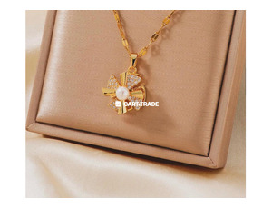 Elegant Gold Flower Necklace – Pearl and Diamond Accent - 2