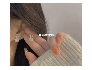 Elegant Gold Bunny Face Jewelry Set with Diamond Accents - 3