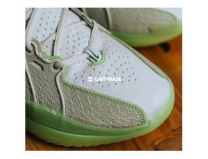 White Nike Sneakers with Green Highlights - 3