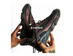 Dark Tone New Balance Sneakers - 2