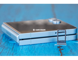 Samsung Galaxy Z Flip6 - 2